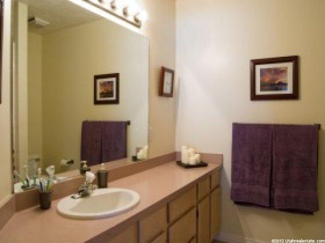7944 Pinewood Dr, Sandy, UT 84094 — photo 10