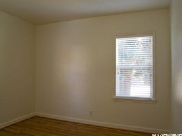 195 S 300 E, Bountiful, UT 84010 — photo 9