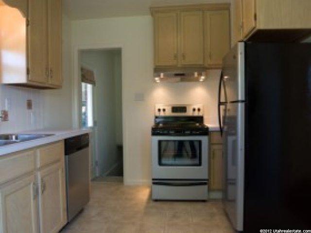 195 S 300 E, Bountiful, UT 84010 — photo 6