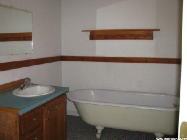 859 N 400 E, Logan, UT 84321 — photo 9