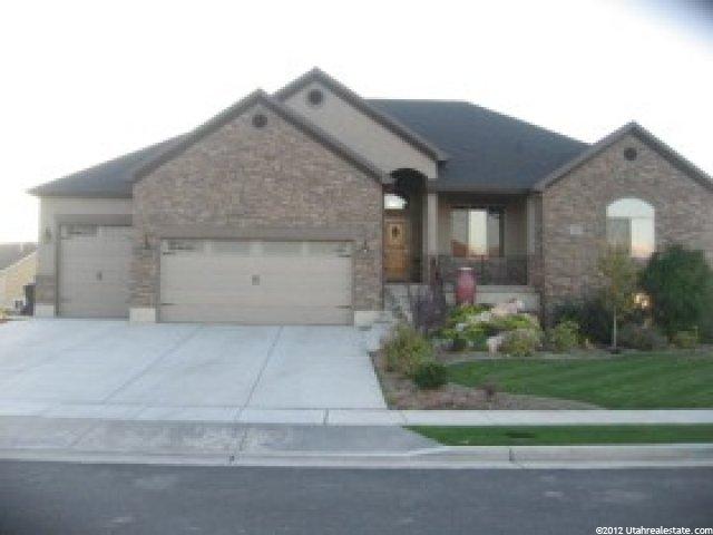 1423 N 3330 W, Clinton, UT 84015 — photo 2