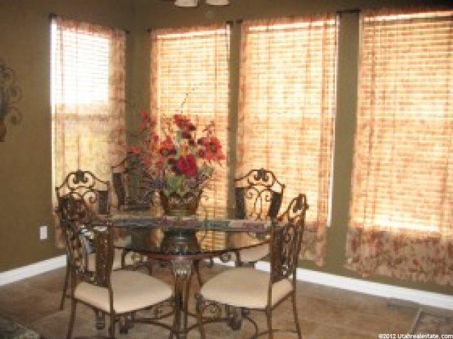 1423 N 3330 W, Clinton, UT 84015 — photo 4