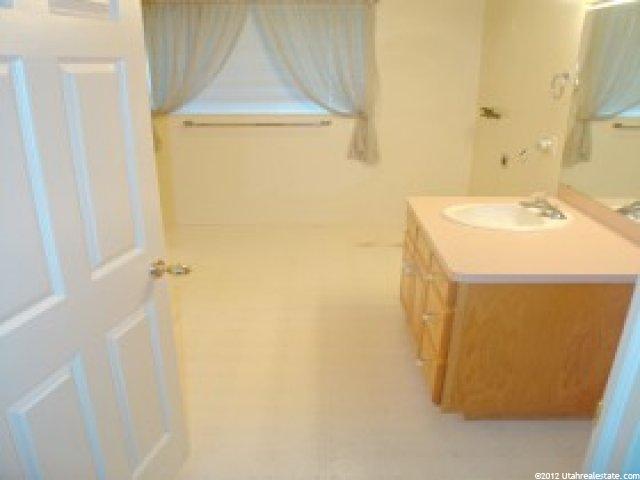 2726 W 4275 S, Roy, UT 84067 — photo 7