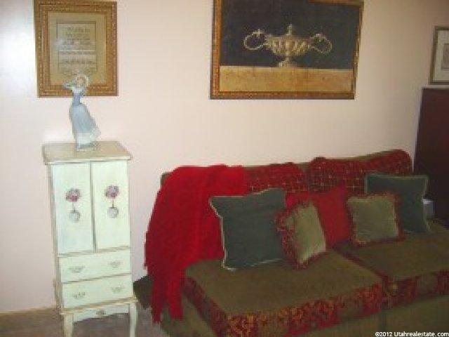 684 N 400 E, Kaysville, UT 84037 — photo 7