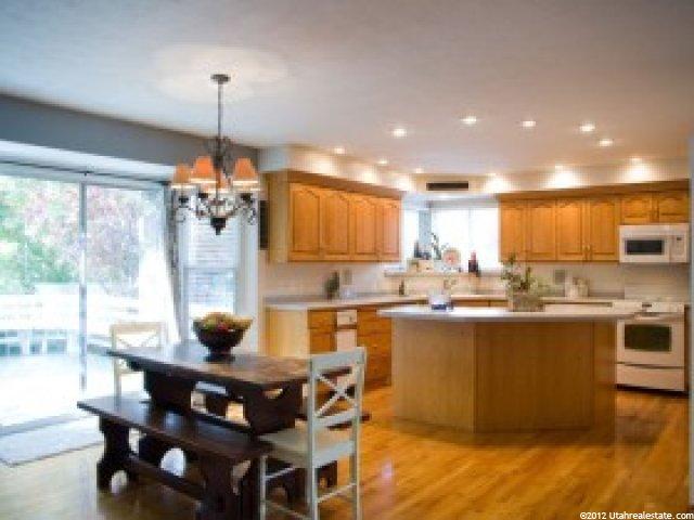 8066 Maio Dr, Sandy, UT 84093 — photo 6