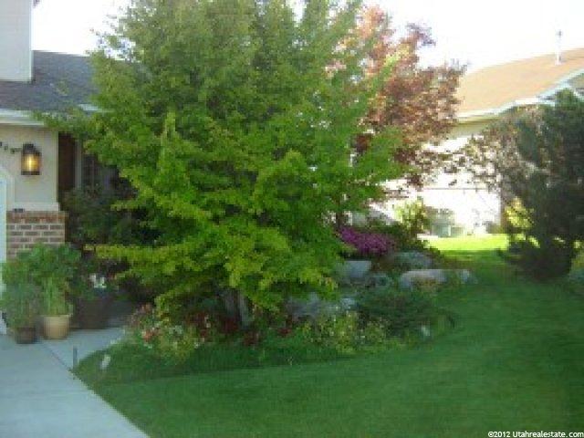 1043 N 300 E, Layton, UT 84041 — photo 2