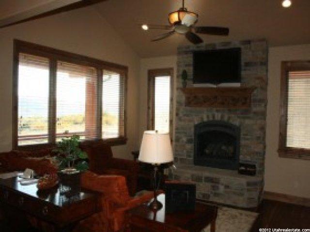 1237 Hailstone Dr, Jordanelle, UT 84032 — photo 3