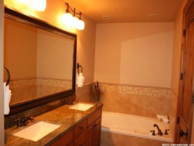 1237 Hailstone Dr, Jordanelle, UT 84032 — photo 6
