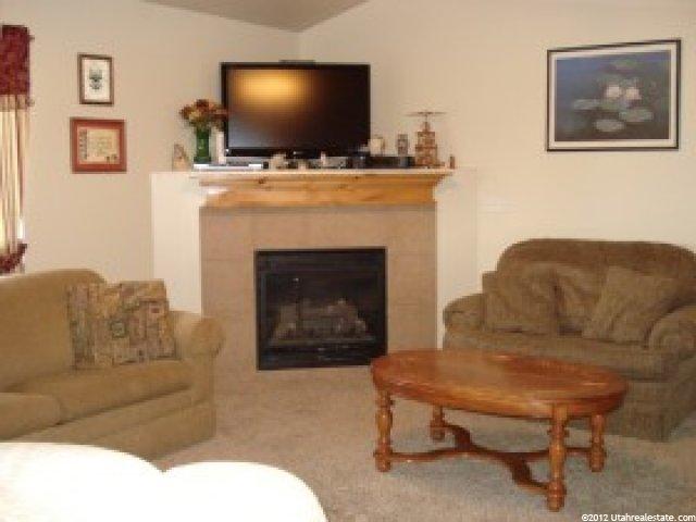 5467 S 3275 W, Roy, UT 84067 — photo 4