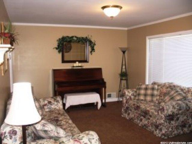 451 W 4675 S, Washington Terrace, UT 84405 — photo 2