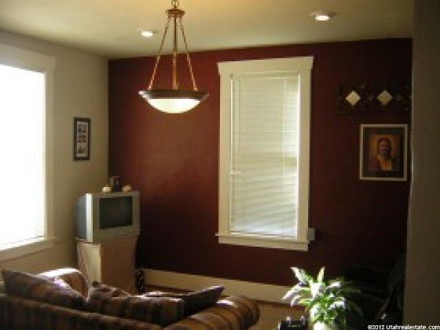 274 S 300 E, Hyrum, UT 84319 — photo 4