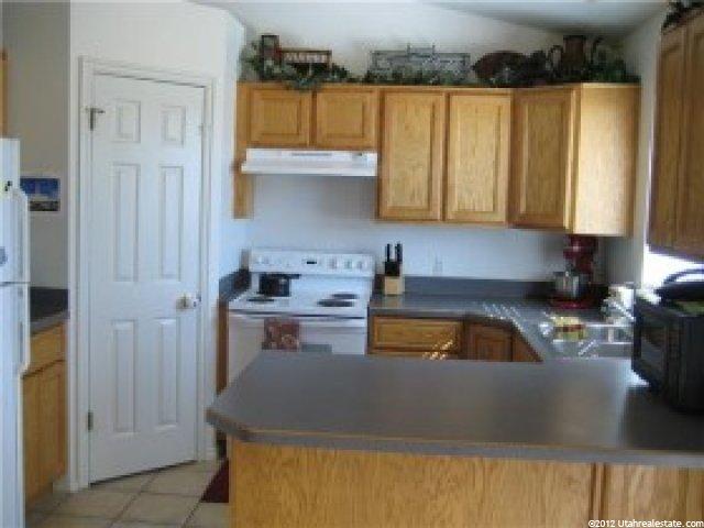913 E 1375 N, Ogden, UT 84404 — photo 4