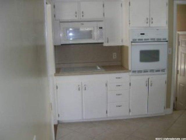 856 E Elm St S, Layton, UT 84041 — photo 4