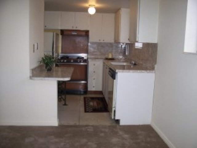 2220 E Murray Holladay Rd, Holladay, UT 84117 — photo 2