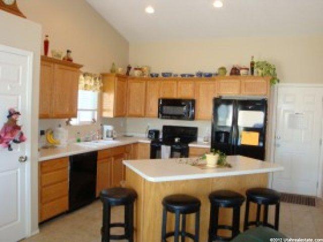 1073 N 3350 W, Layton, UT 84041 — photo 3