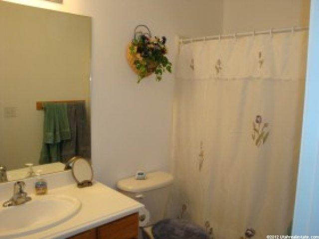 1073 N 3350 W, Layton, UT 84041 — photo 8