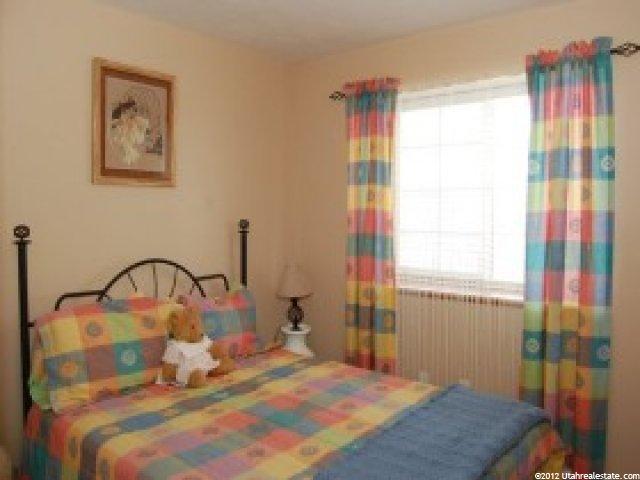 181 W 2050 S, Clearfield, UT 84015 — photo 8