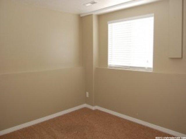 181 W 2050 S, Clearfield, UT 84015 — photo 9