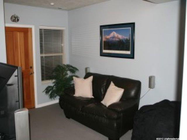 1643 N Pages Place Dr, Bountiful, UT 84010 — photo 4