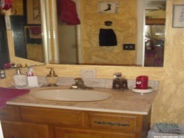 5904 S Belview Ave E, Murray, UT 84107 — photo 7
