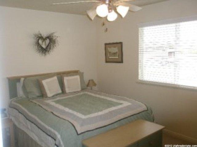 596 E Canyon View Dr, Ogden, UT 84404 — photo 4