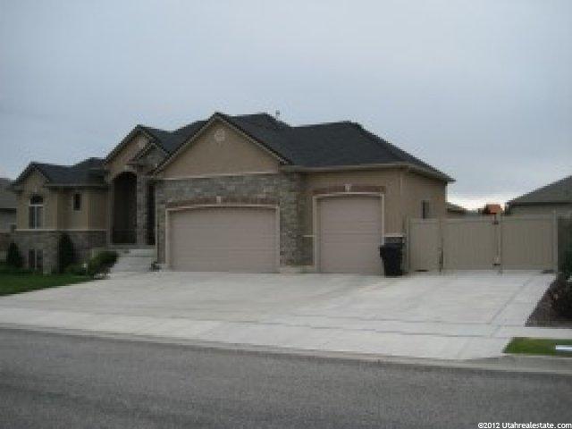 615 W 3550 S, Riverdale, UT 84405 — photo 2