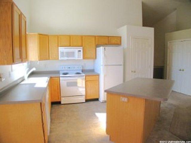 1066 N 3350 W, Layton, UT 84041 — photo 4