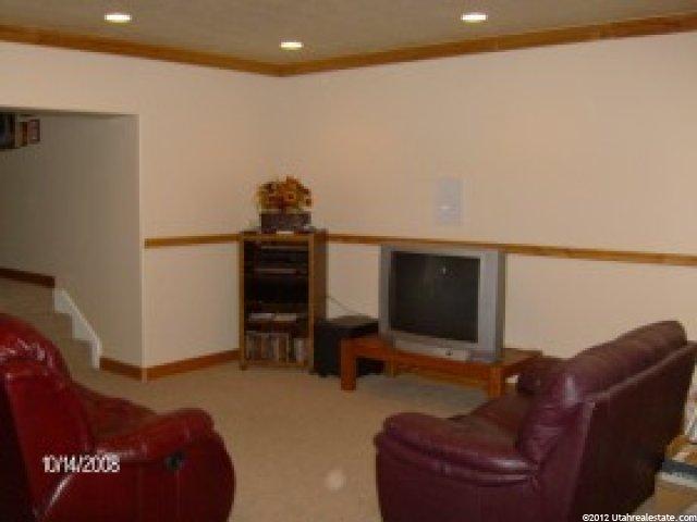 298 S 800 E, Bountiful, UT 84010 — photo 8