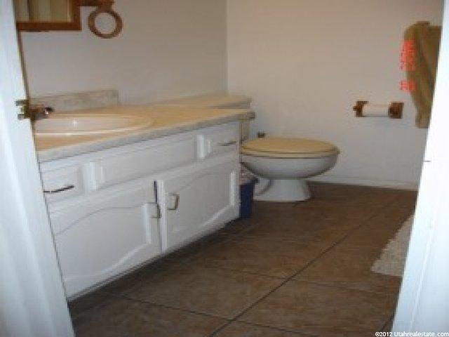 69 W 8600 S, Midvale, UT 84047 — photo 4