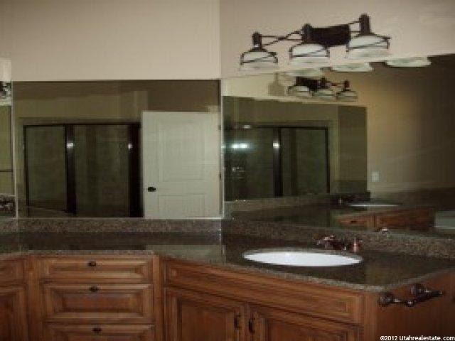 2406 W 975 N, Layton, UT 84041 — photo 10