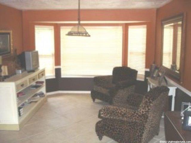 10069 Rockview Dr, Sandy, UT 84092 — photo 6