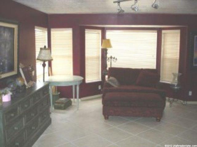 10069 Rockview Dr, Sandy, UT 84092 — photo 7