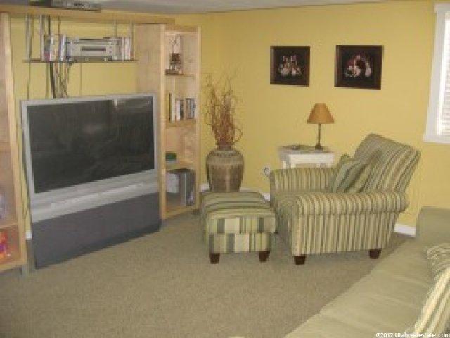 152 N 700 W, Layton, UT 84041 — photo 9