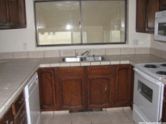 3829 W Hammon Ln, Syracuse, UT 84075 — photo 5