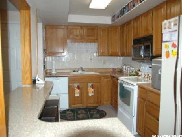 255 E Temple Ave Dr #5, Logan, UT 84321 — photo 4