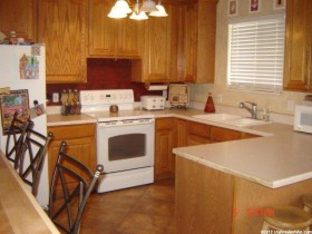 4128 Lily Dr, Roy, UT 84067 — photo 8