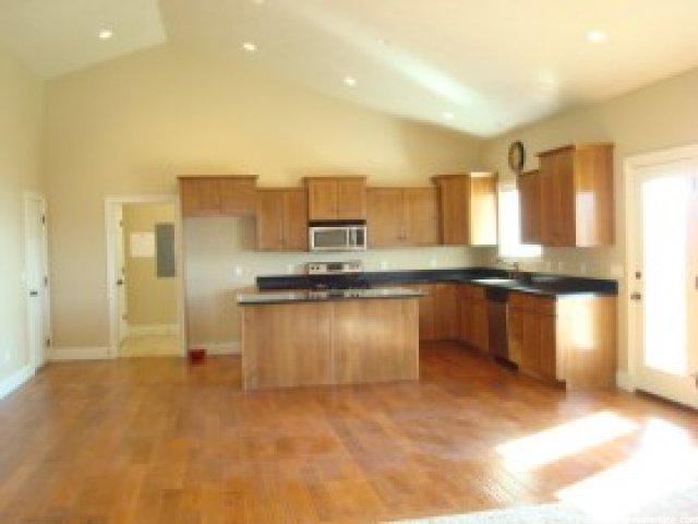 1211 S Grandview Dr E, Providence, UT 84332 — photo 3
