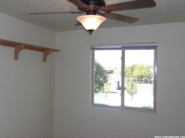 135 E 820 S, Centerville, UT 84014 — photo 9