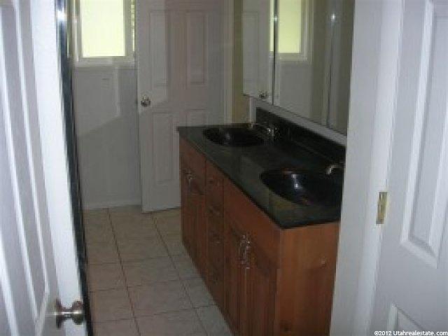 1543 S Davis Blvd E, Bountiful, UT 84010 — photo 2
