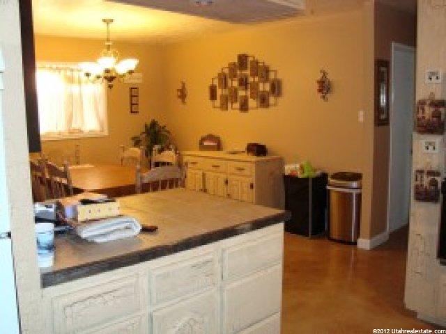 349 E 4525 S, Washington Terrace, UT 84405 — photo 2