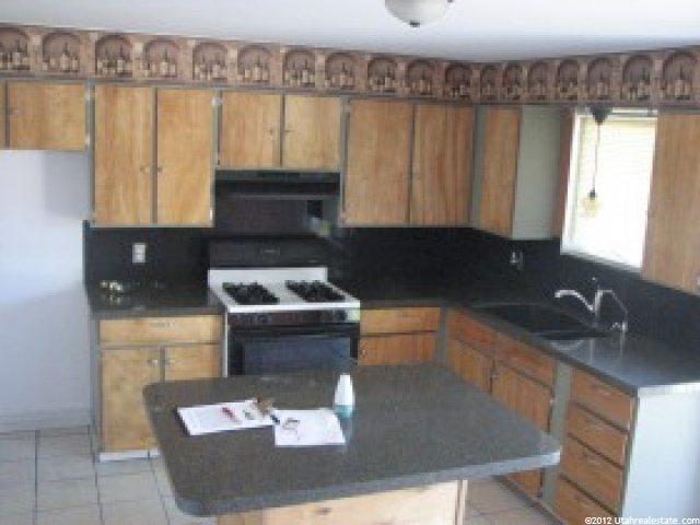 7646 S 300 E, Midvale, UT 84047 — photo 2