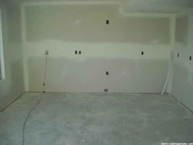 847 W 2150 N, Pleasant View, UT 84414 — photo 2