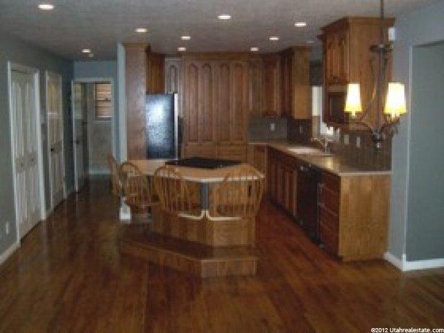 124 Twin Peaks Dr, Layton, UT 84040 — photo 4