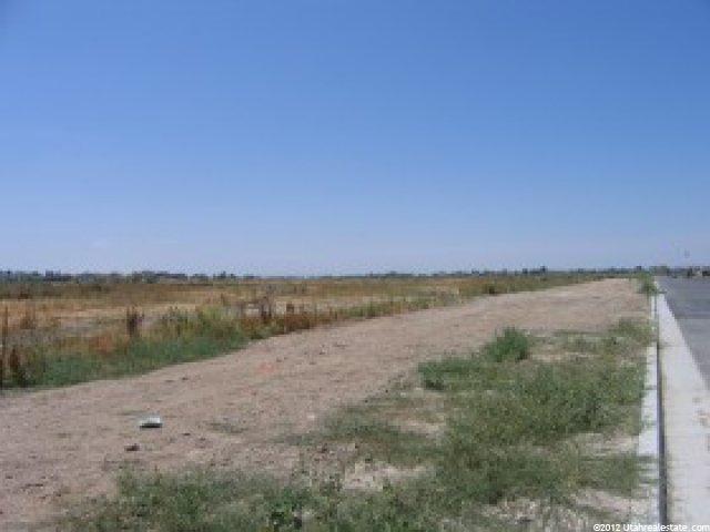 3276 W 2300 N #1, Clinton, UT 84015 — photo 2