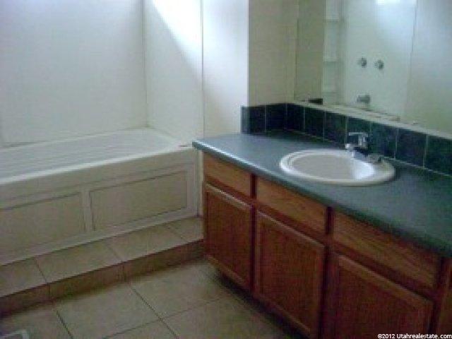 332 E Vine St, Tooele, UT 84074 — photo 4