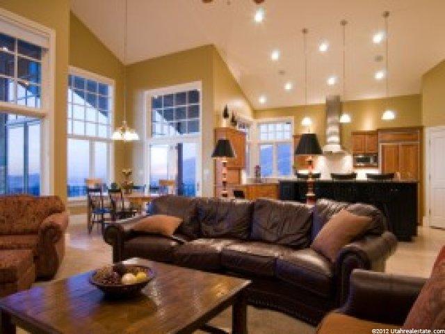 65 Windsor Ct, Bountiful, UT 84010 — photo 2