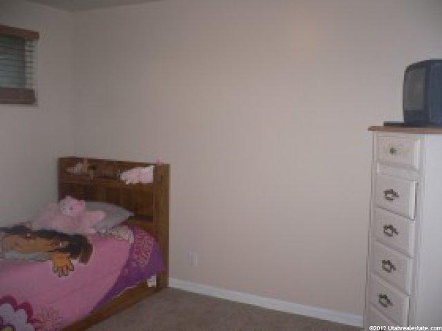 5045 S 2325 W, Roy, UT 84067 — photo 7