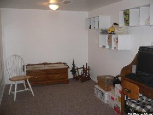 5045 S 2325 W, Roy, UT 84067 — photo 10