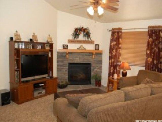1146 N 1285 W, Clinton, UT 84015 — photo 2