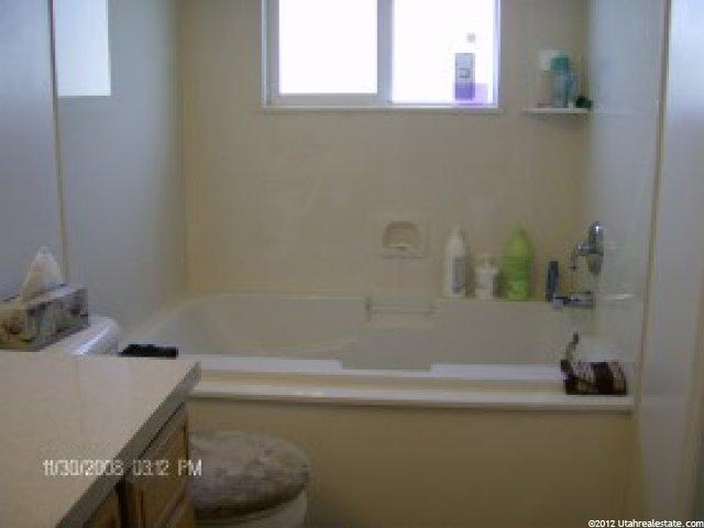 1456 N 2275 W, Clinton, UT 84015 — photo 9